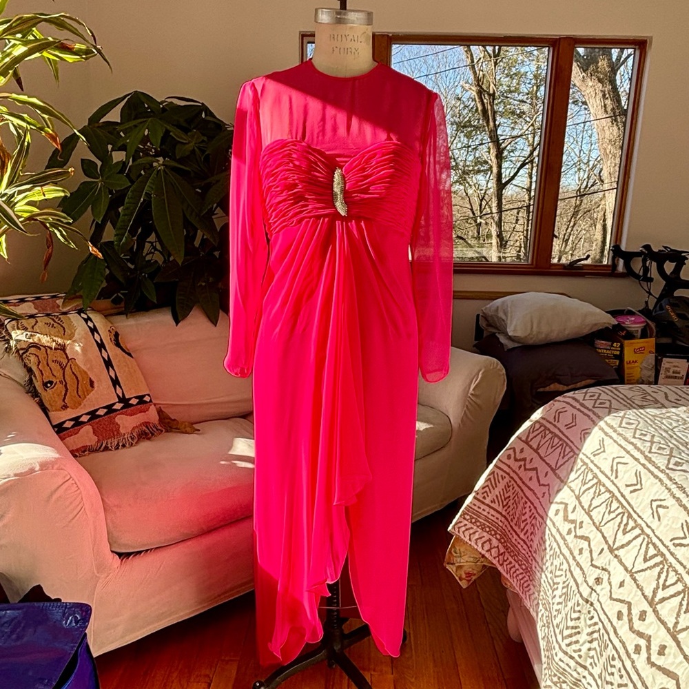 Vintage 1990’s R.T. BOUTIQUE fuschia pink evening gown with rhinestone trim!